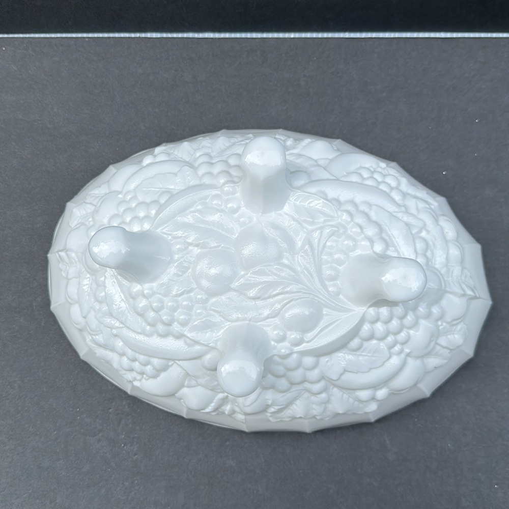 Vintage Milk Glass large oval footed fruit bowl - Picture 2 of 6